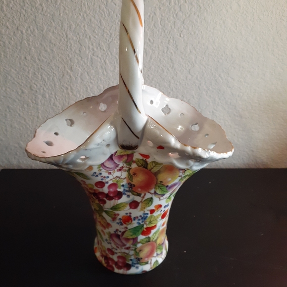 Formalities Baum Bros Orchard Collection 9" Handpainted Fine Porcelain Basket - Picture 7 of 7